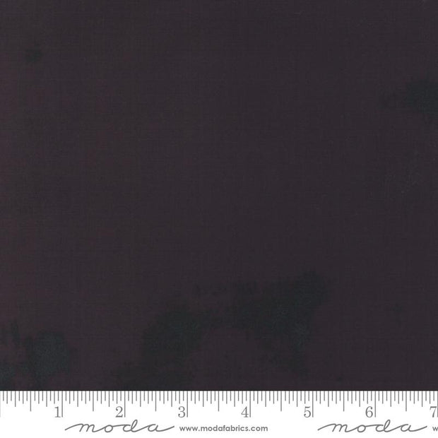 11108 99 Grunge Onyx Extra Wide Quilt Backing (108in) 1/2m