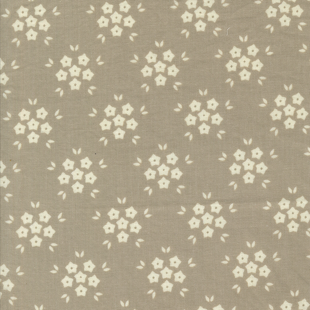Moda Fabrics - Hollyhocks Roses  Linen Flower Puffs 1/2m