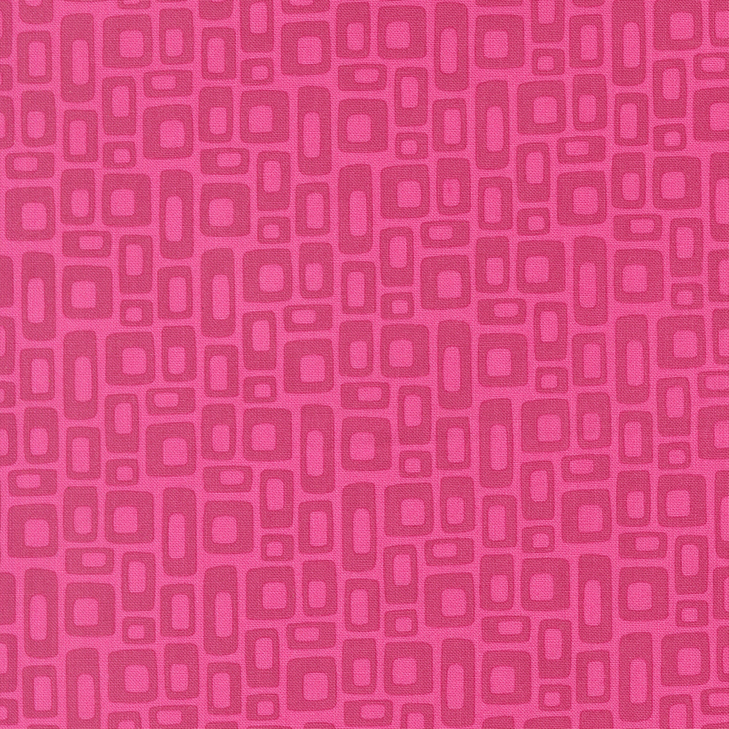 51273 20 Marshmallow Fuchsia Scenery by Elizabeth Hartman 1/2m