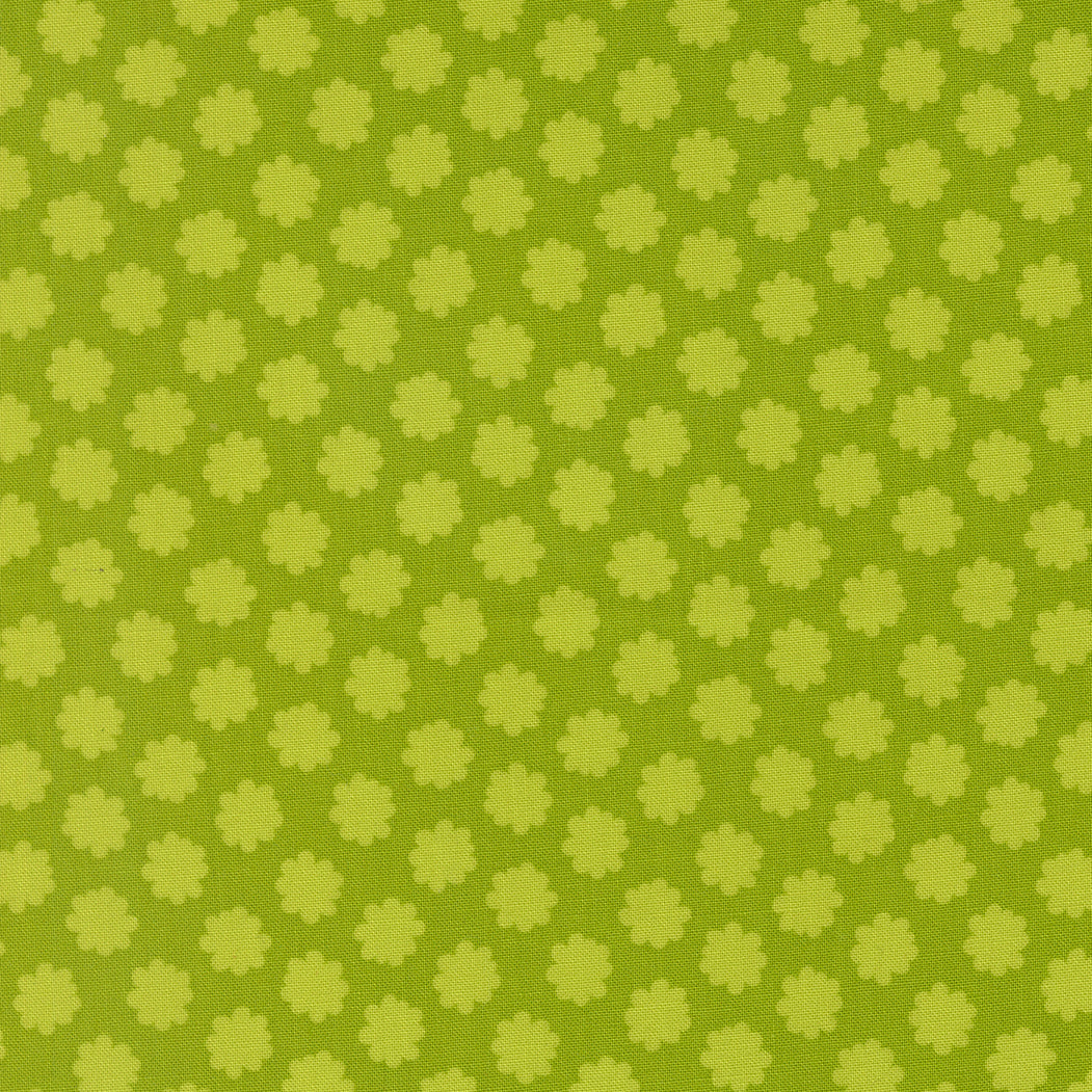 51276 14 Puffball Lime Scenery by Elizabeth Hartman 1/2m