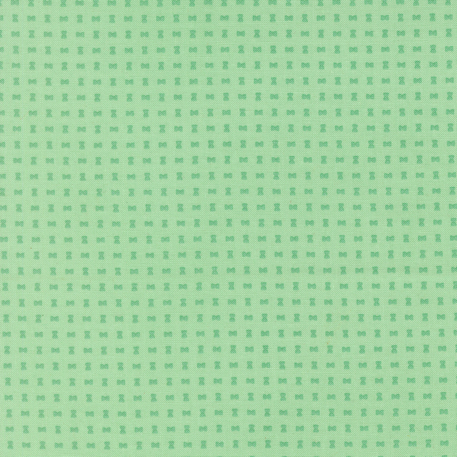 51277 18 Spools Aqua Scenery by Elizabeth Hartman 1/2m
