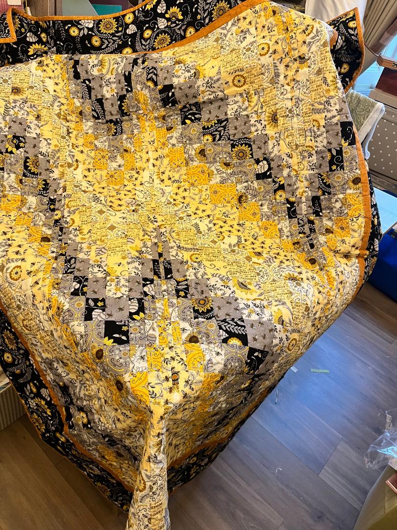 6 Sessions, commencing Mon. 21 Sep - Modern Flower Wall Hanging (Liz Daniels)