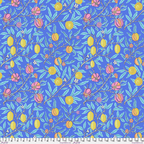 Free Spirit - Kaffe Fassett x Morris & Co - Fruit Cobalt 1/2m