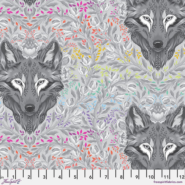 PWTP256.Fog Wolf of Pink Street, Graywork 1/2m